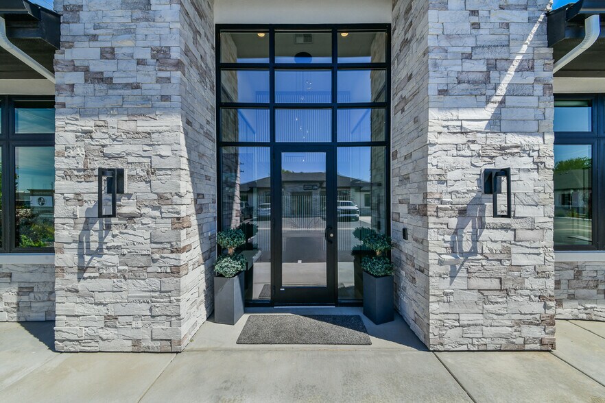 More Photos Of 3169 W Belltower Dr, Meridian Office For Sale