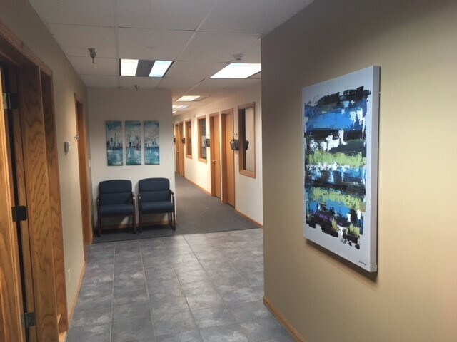 More Photos Of 2800 Freeway Blvd, Brooklyn Center Office For Lease
