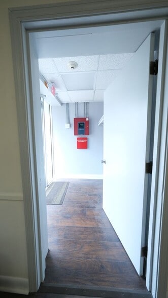 More Photos Of 761 Park Ave, Cranston Medical For Sale