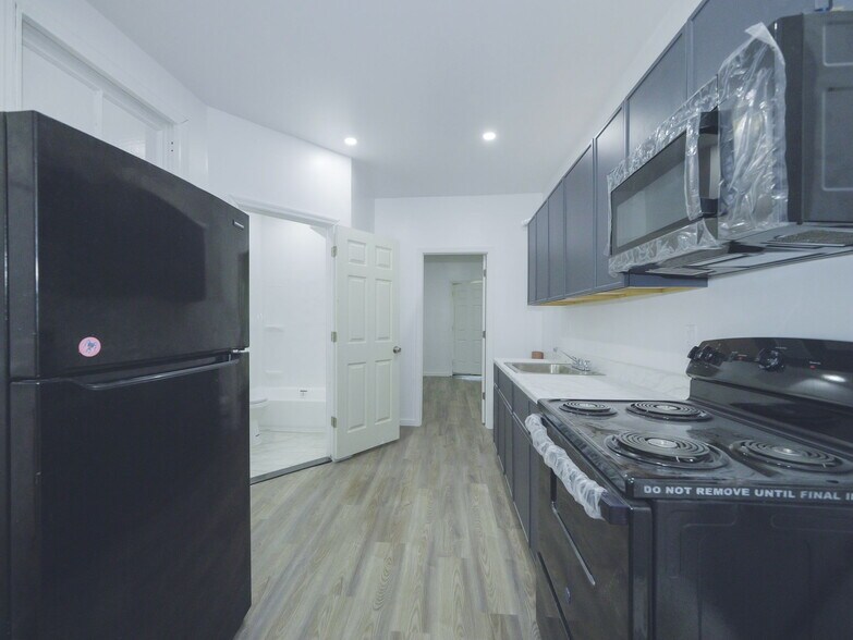 More Photos Of 81 William St, Newburgh Multifamily For Sale