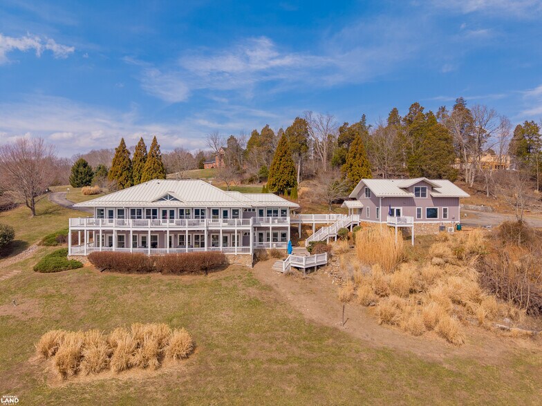 More Photos Of 125 River Ridge Dr, Pearisburg Hospitality For Sale