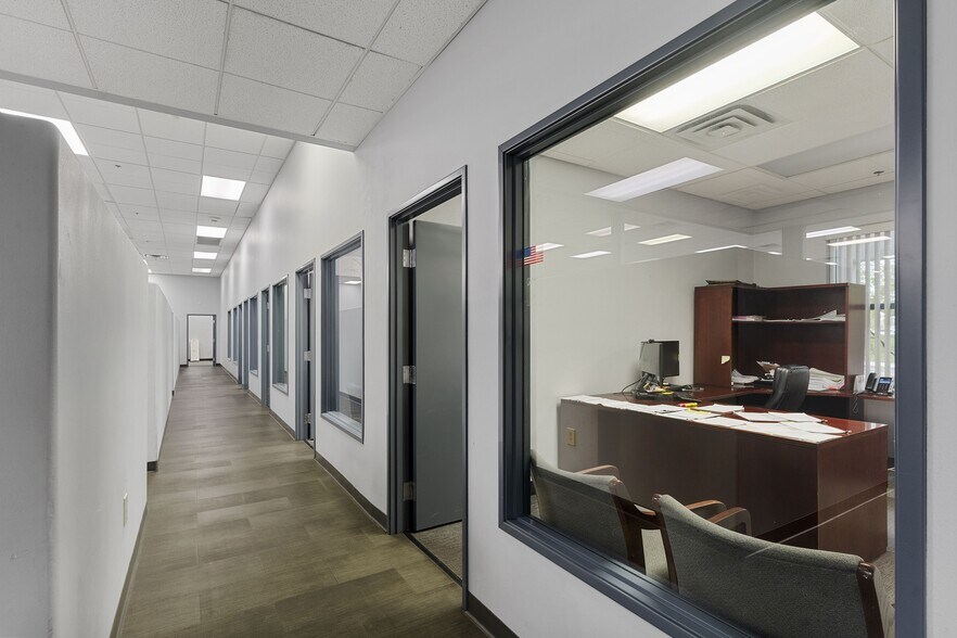 More Photos Of 2727 S Rainbow Blvd, Las Vegas Office For Sale