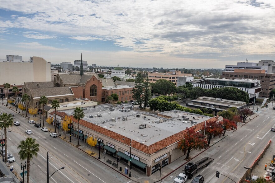 More Photos Of 440-458 E Colorado Blvd, Pasadena Storefront For Lease