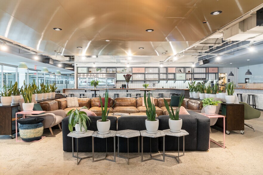More Photos Of 1900 Market St, Philadelphia Coworking Space