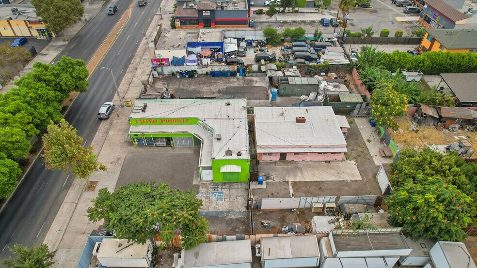 More Photos Of 222 E Manchester Ave, Los Angeles Auto Repair For Sale