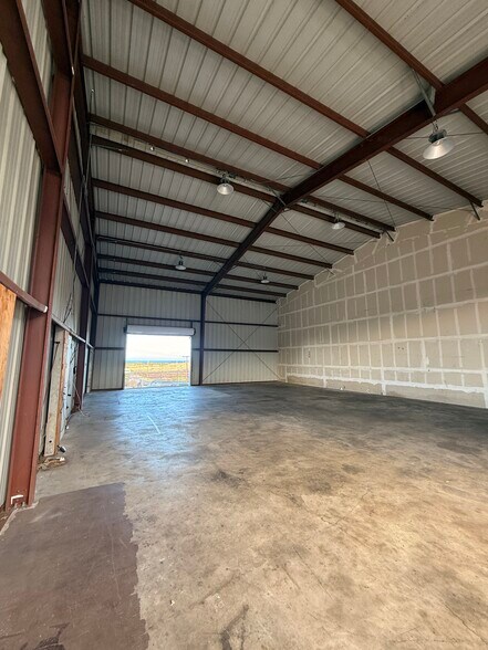 More Photos Of 73-4081 Hulikoa Dr, Kailua Kona Industrial For Lease