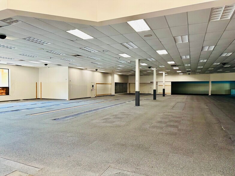 More Photos Of 1701 N University Dr, Pembroke Pines Drugstore For Sale