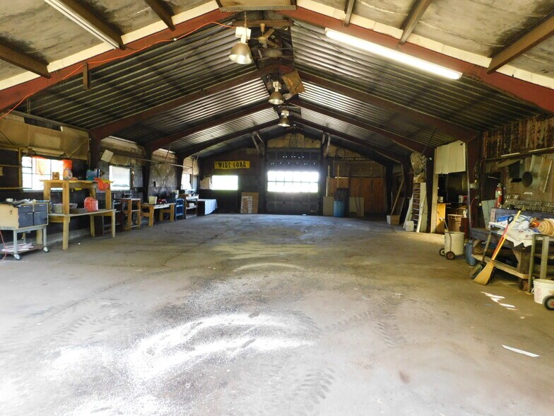 More Photos Of N5693 Leopolis Rd, Shawano Industrial For Sale