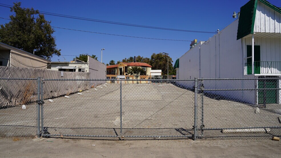 More Photos Of 11456-11464 Whittier Blvd, Whittier Restaurant For Sale
