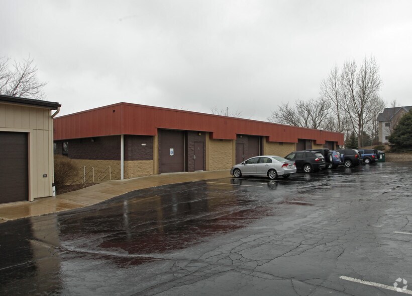 More Photos Of 21140 W Capitol Dr, Brookfield Office For Lease
