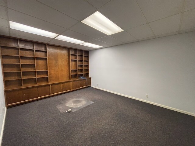 More Photos Of 309 Main St, Mount Vernon Office For Lease