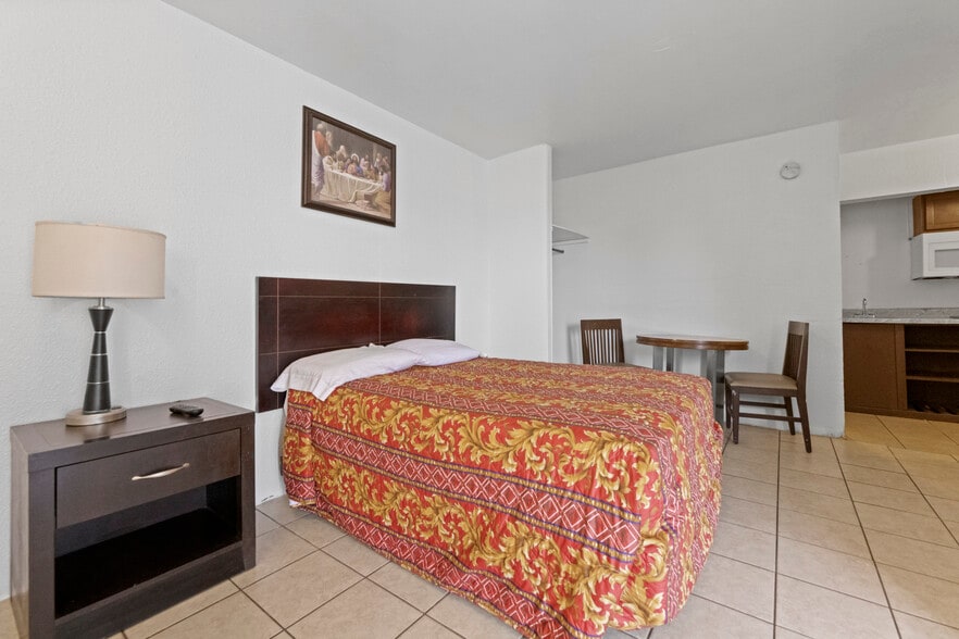 More Photos Of 6200 Melton Rd, Gary Hotel For Sale