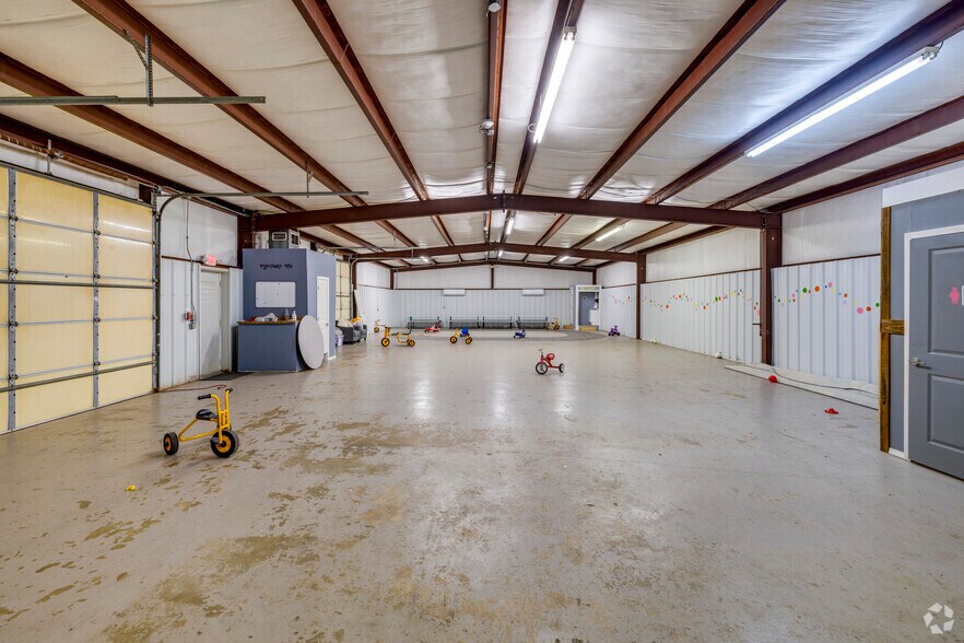 More Photos Of 13290 S 80th East Ave, Bixby Warehouse For Lease