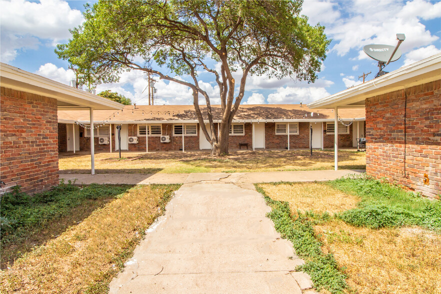 Primary Photo Of 1610 45th St, Lubbock Apartments For Sale