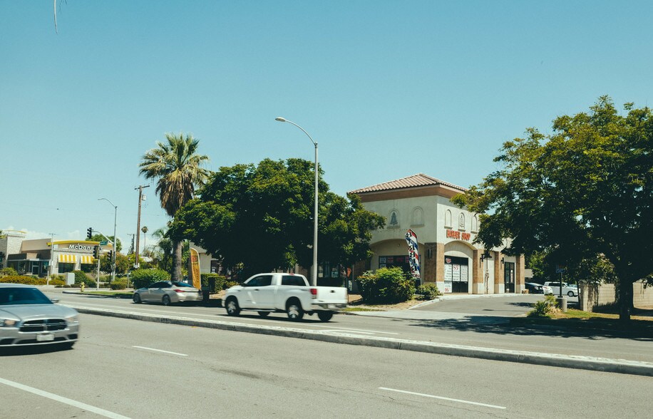 More Photos Of 2308 University Ave, Riverside Freestanding For Lease