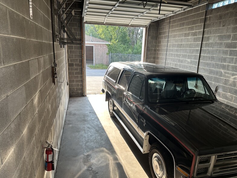 More Photos Of 1480 N Hobbie Ave, Kankakee Warehouse For Lease