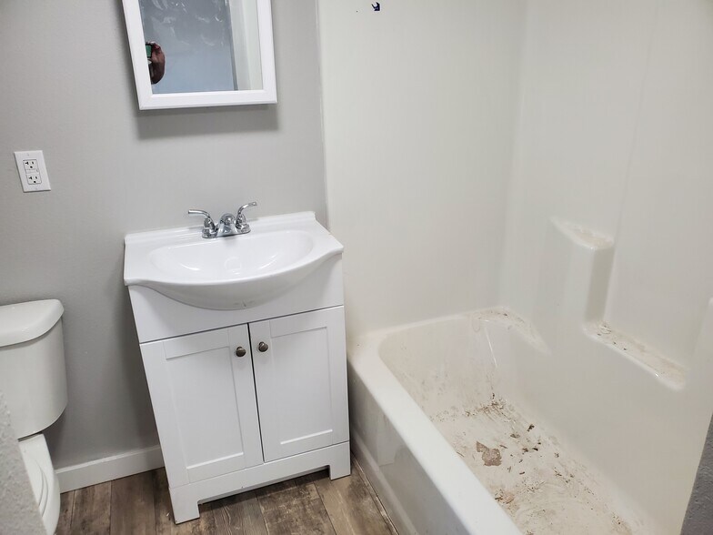 More Photos Of 86 Hillside Ave, Holiday Island Apartments For Sale