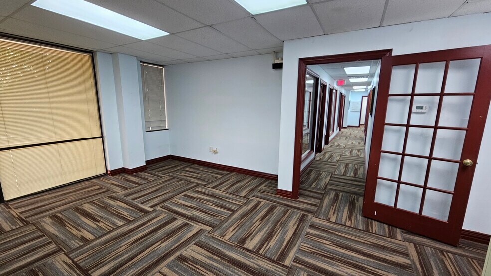 More Photos Of 375 Municipal Dr, Richardson Office For Sale