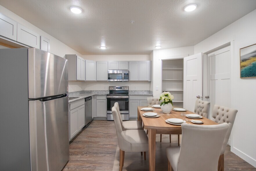 More Photos Of 384 W 650 N, Payson Apartments For Sale