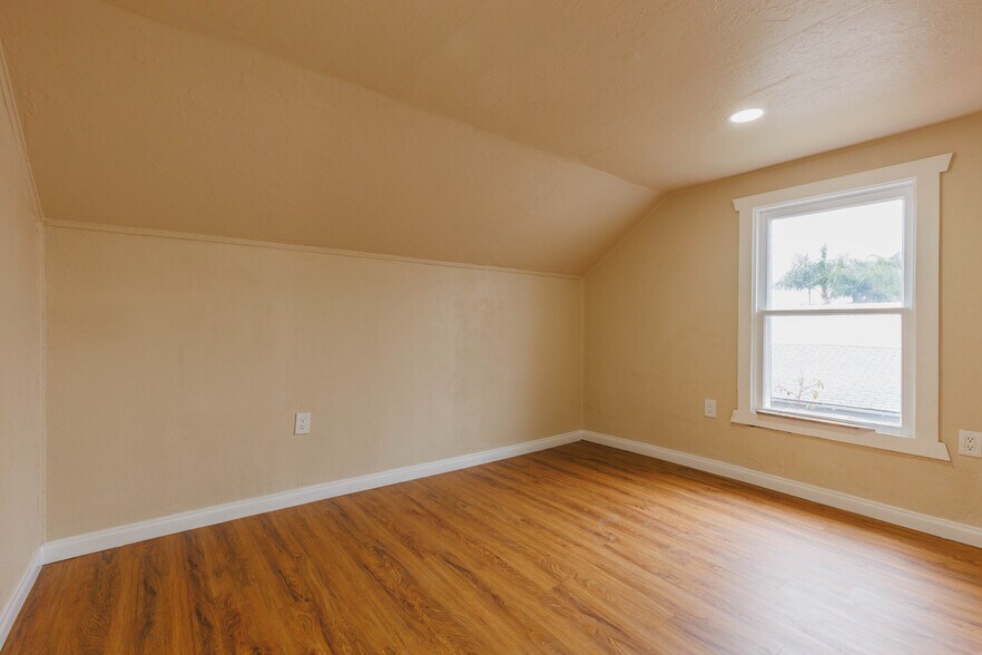 More Photos Of 404 W 9th Ave, Escondido Apartments For Sale