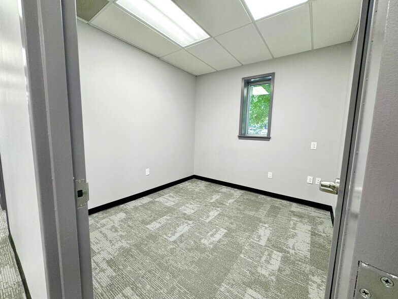 More Photos Of 3000 Business Park Cir, Goodlettsville Office For Lease