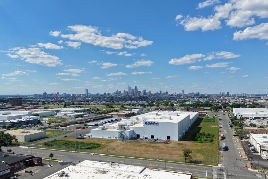 More Photos Of 3632 S 3rd St, Philadelphia Food Processing For Lease