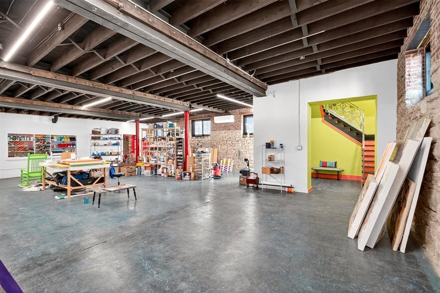 More Photos Of 1034 S Kingshighway Blvd, Saint Louis Office For Sale