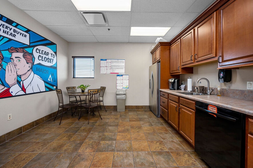 More Photos Of 2474 Patterson Rd, Grand Junction Office For Sale