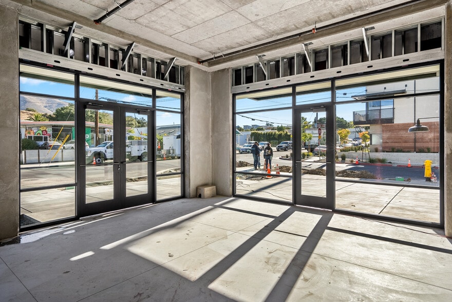Primary Photo Of 2475 Victoria Avenue, San Luis Obispo Restaurant For Sale