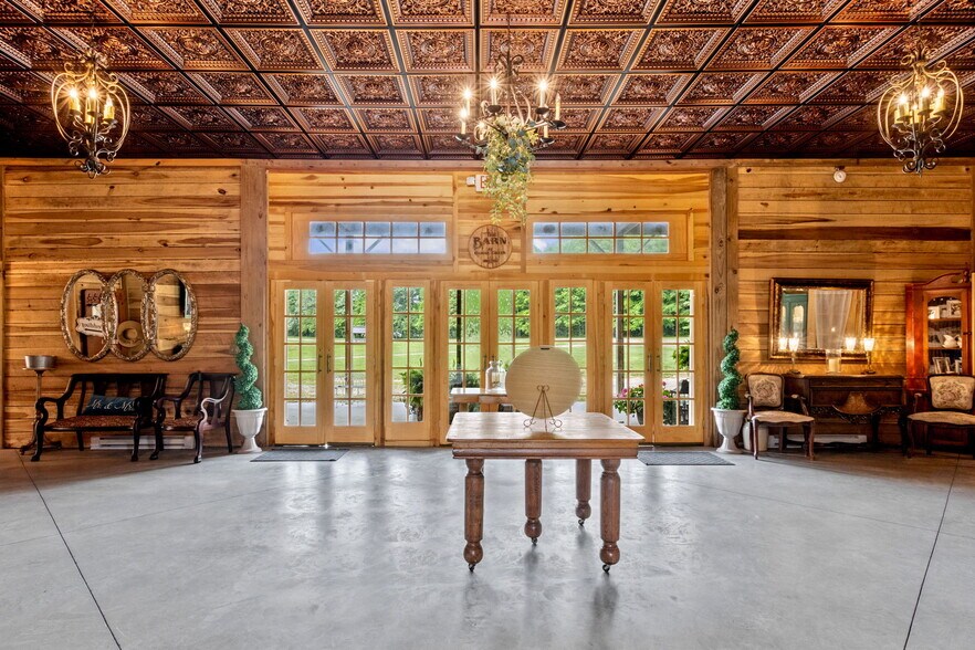 More Photos Of 6863 E Highway 80, Russell Springs Lodge Meeting Hall For Sale