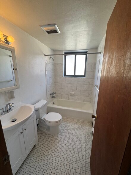 More Photos Of 579 Dawson Ave, Pittsburgh Apartments For Sale