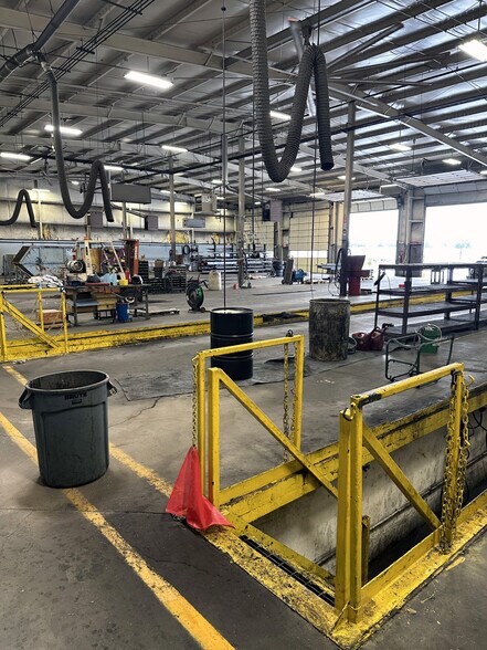 More Photos Of 631 Enon Springs Rd E, Smyrna Industrial For Lease