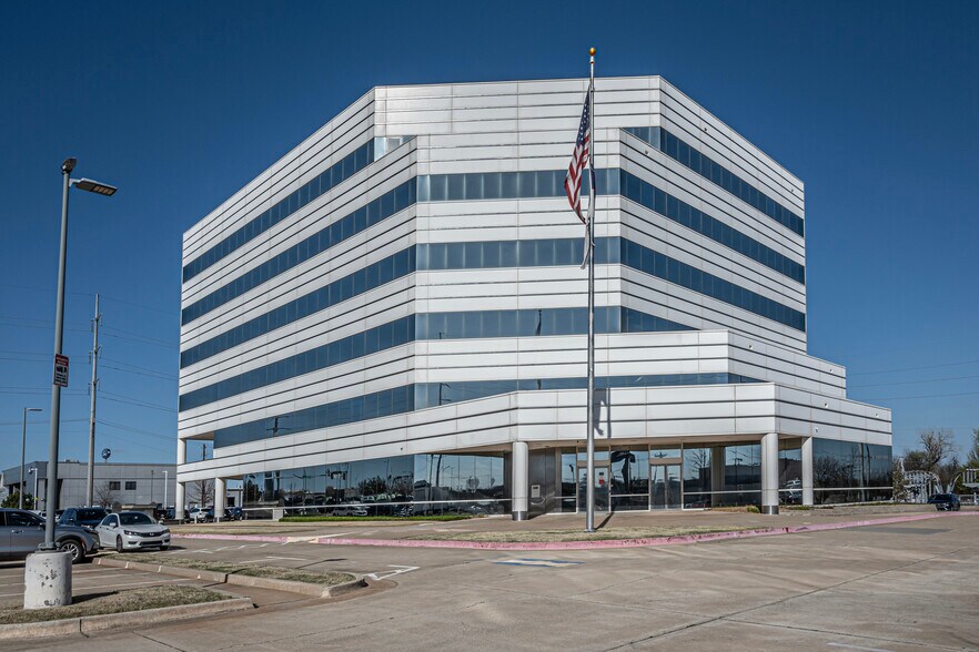 More Photos Of 3800 N May Ave, Oklahoma City Office For Sale
