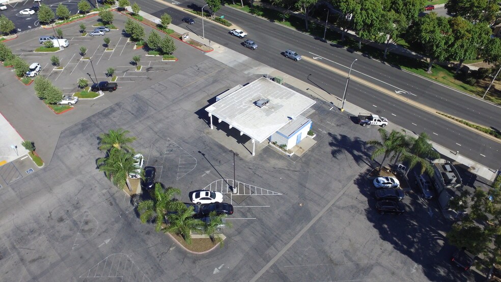 More Photos Of 23718 Lyons Ave, Santa Clarita Land For Lease