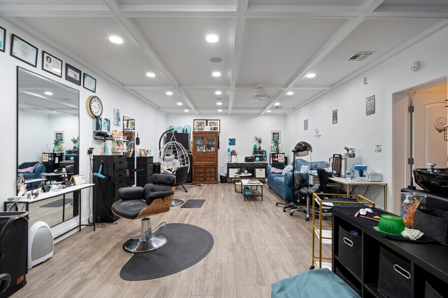 More Photos Of 599 Sherwood Ave, Satellite Beach General Retail For Lease