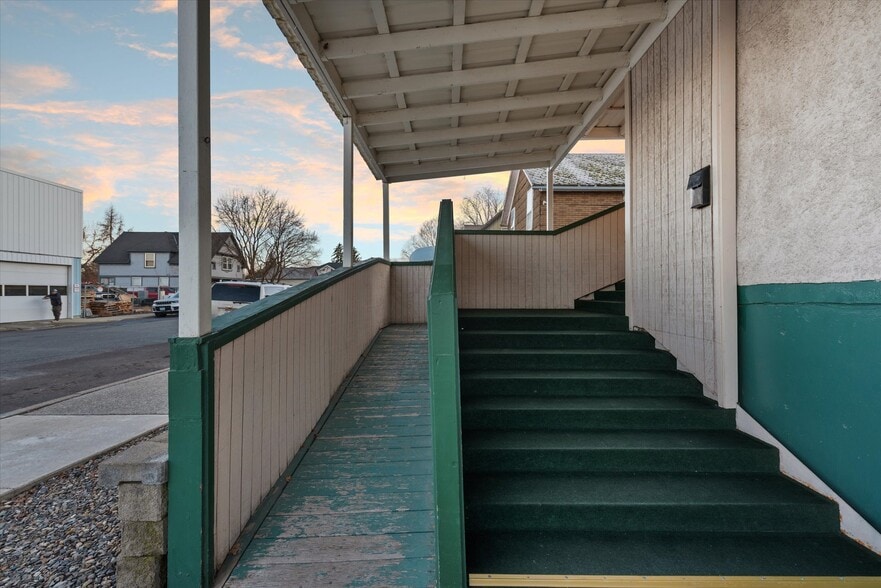 More Photos Of 2100 7th St, Baker City Specialty For Sale