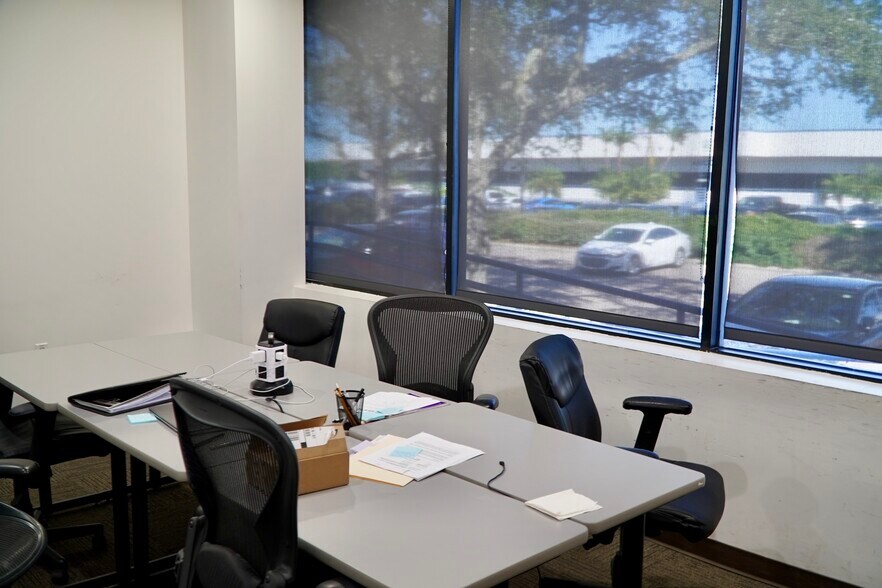 More Photos Of 5850 W Cypress St, Tampa Office For Lease