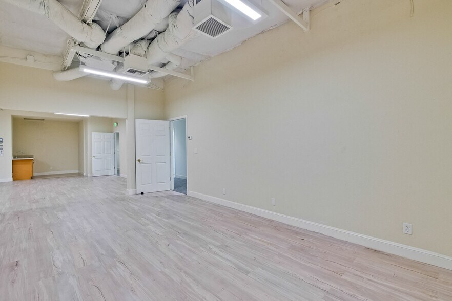 More Photos Of 853 Brown Rd, Fremont Research And Development For Lease