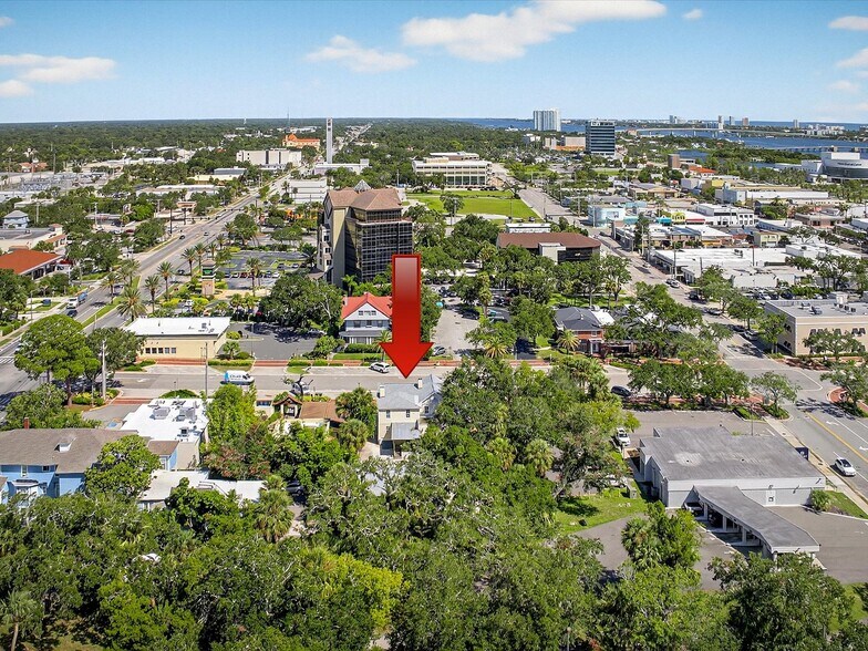 More Photos Of 219 Magnolia Ave, Daytona Beach Storefront Retail Residential For Sale