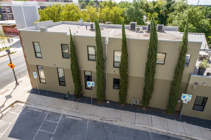 More Photos Of 1101 E 6th St, Austin Loft Creative Space For Lease