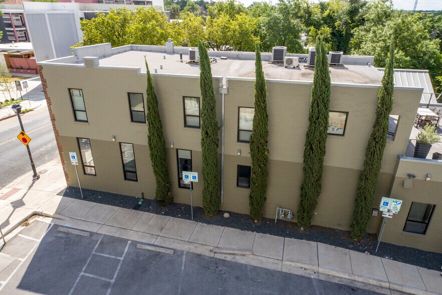 More Photos Of 1101 E 6th St, Austin Loft Creative Space For Lease