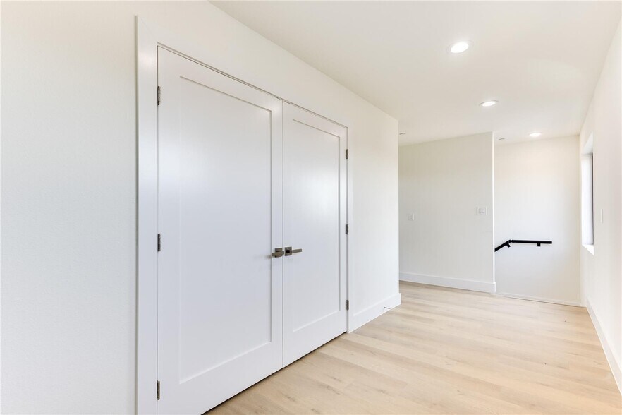 More Photos Of 4206 Cabell Dr, Dallas Apartments For Sale
