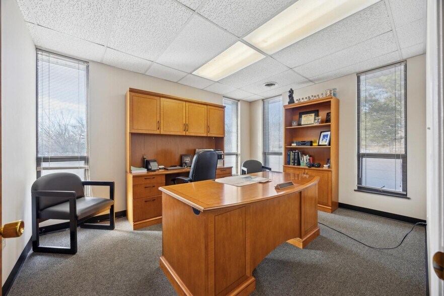 More Photos Of 1569 Medical Dr, Pottstown Office For Sale