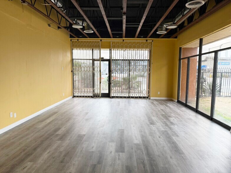 More Photos Of 6630-6632 Rosemead Blvd, Pico Rivera Freestanding For Lease