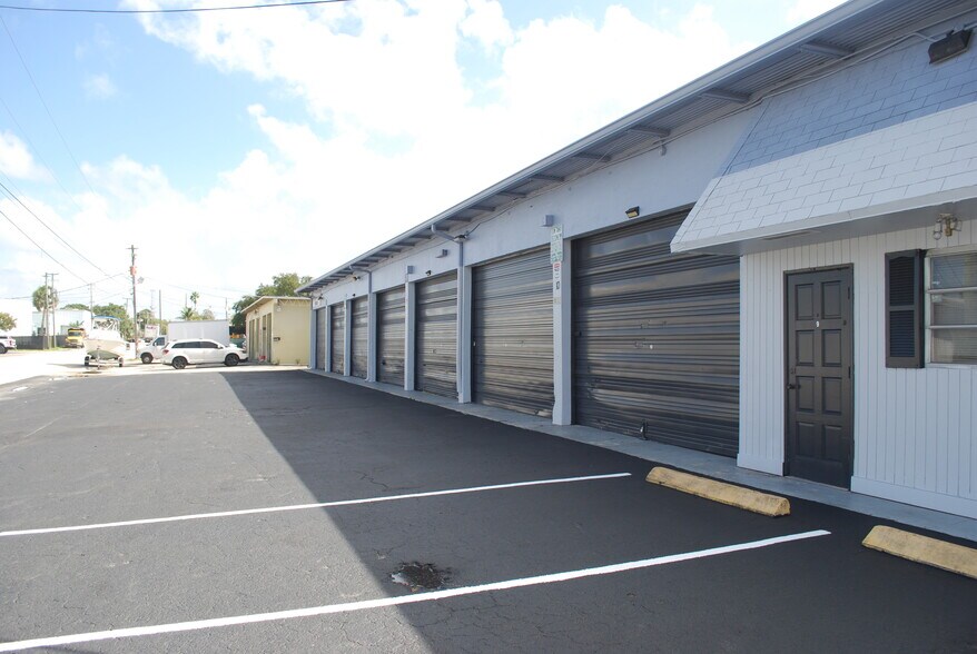 More Photos Of 272 NW 1st St, Deerfield Beach Warehouse For Lease