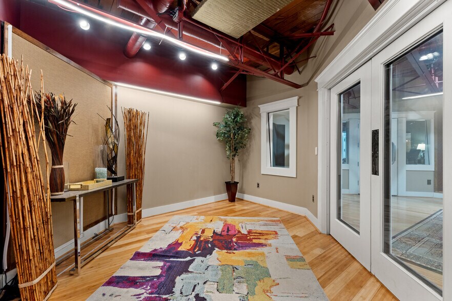 More Photos Of 2908 Epperly Dr, Del City Loft Creative Space For Sale