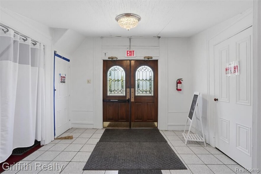 More Photos Of 131 E Main St, Vernon Religious Facility For Sale