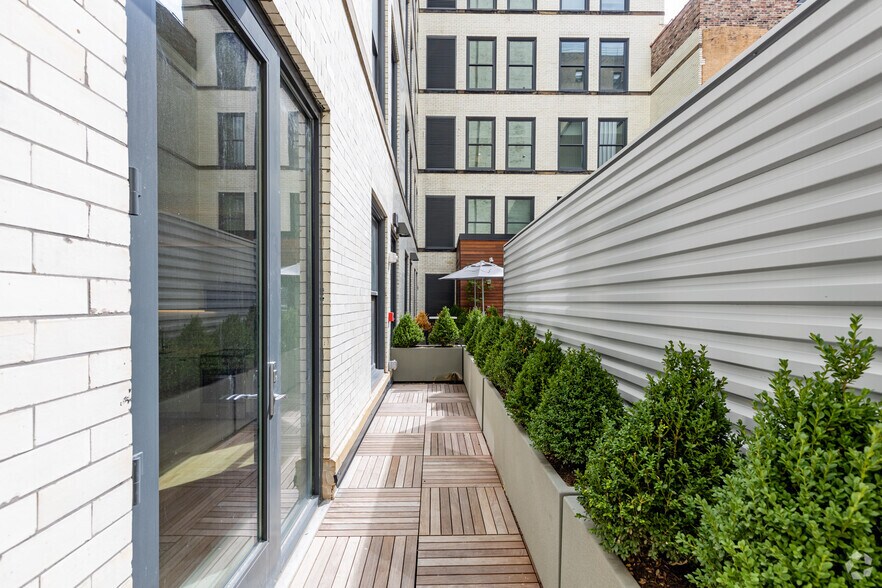 More Photos Of 316 4th Ave, Pittsburgh Apartments For Lease