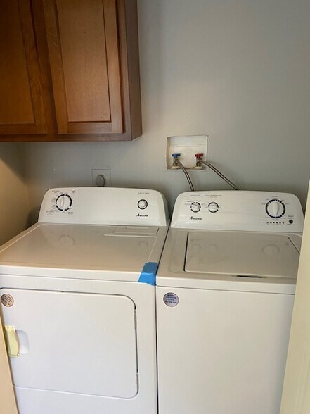 More Photos Of 1113 W Hill St, Urbana Apartments For Sale