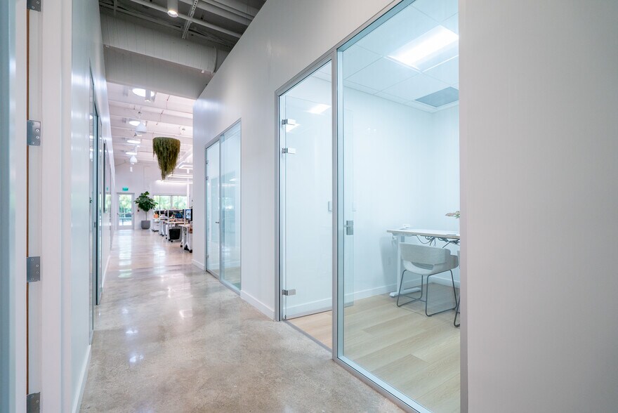More Photos Of 224 NE 59th St, Miami Loft Creative Space For Lease